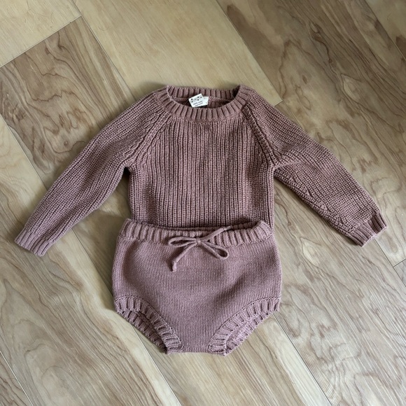 ‼️ SOLD ‼️ 100% organic cotton knitted sweater set - Picture 1 of 5